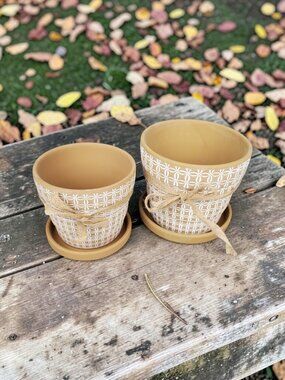 Set Of 2 Vintage Style Terracotta Planting Pots With Matching Saucer